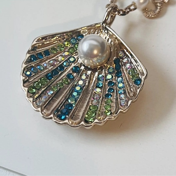 Betsey Johnson Cruise Control Faux Pearl
Seashell & Seahorse Pendant Necklace - Picture 8 of 10